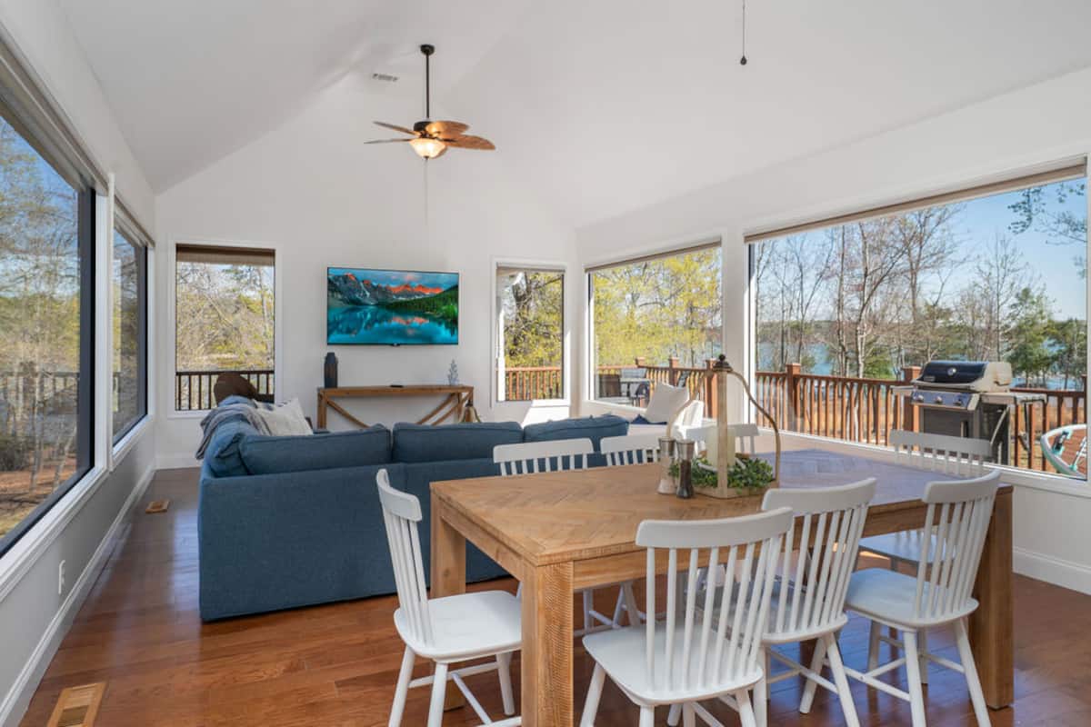 Lake Hartwell Oasis