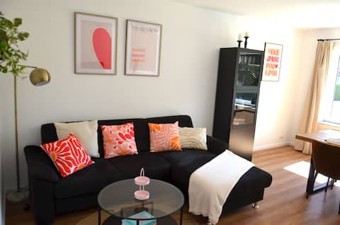 Top Airbnb: Bright 3-room apartment – Central in Aurich