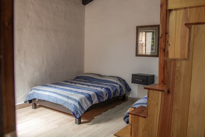 საძინებელი 4