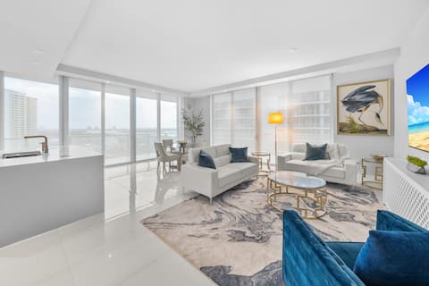 Popular Airbnb listing: 2BR 2.5BA Condo The Glamorous Amrit Beach Resort in Riviera Beach