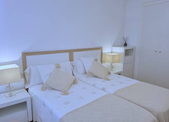 EXCLUSIVO APARTAMENTO LA GOLETA gallery image 3