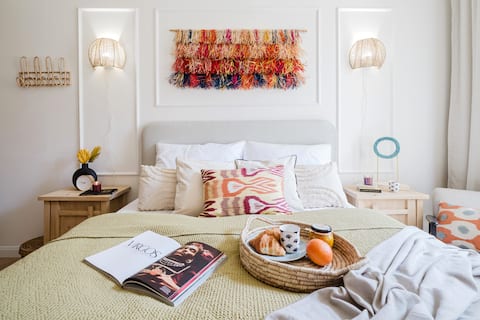 1BDR apt. w/Netflix • Vinohrady • Easy City Access