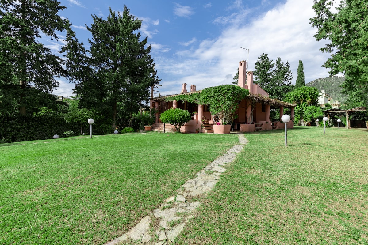 Villa con Giardino a pochi passi dalla Spiaggia foto 10