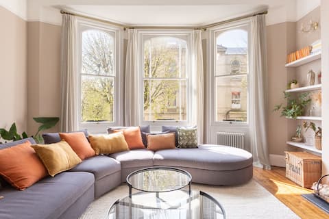 Grand Victorian Brighton Escape With Garden Oasis