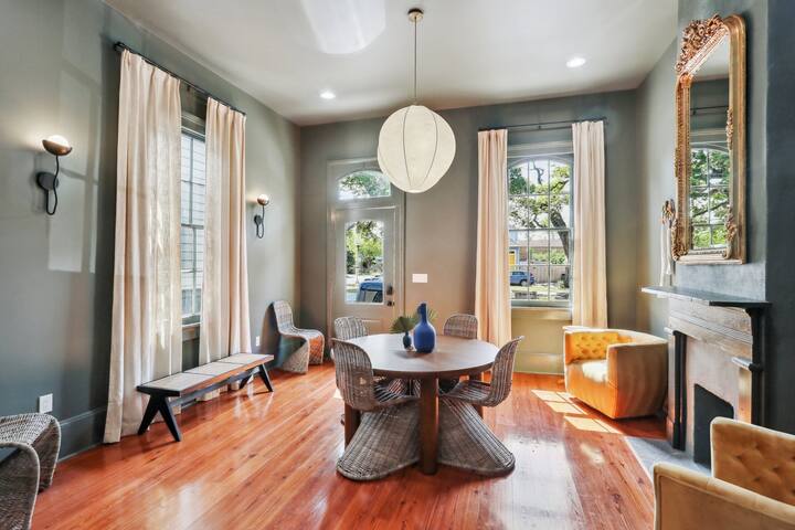 Lux Historic Three Bedroom Walk to French Quarter