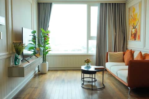 Léman 2BR - Lovely City View, Gym, Pool