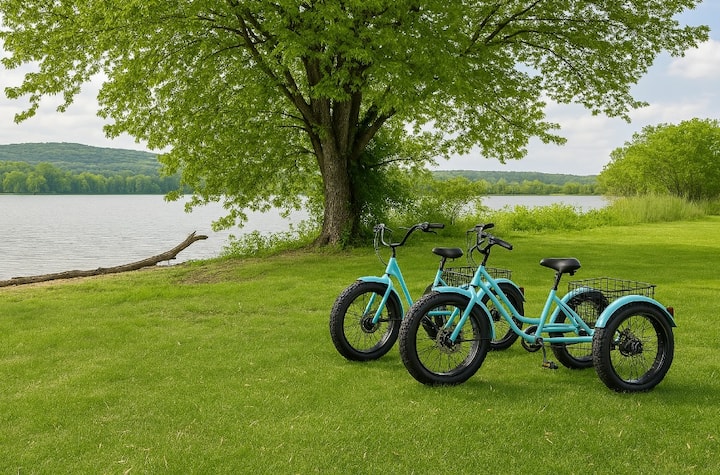 River Front Home|Bikes|Hot Tub| Kayak|Group