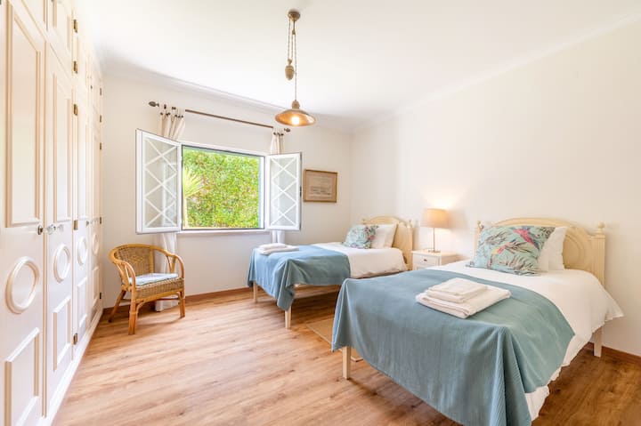 საძინებელი 4