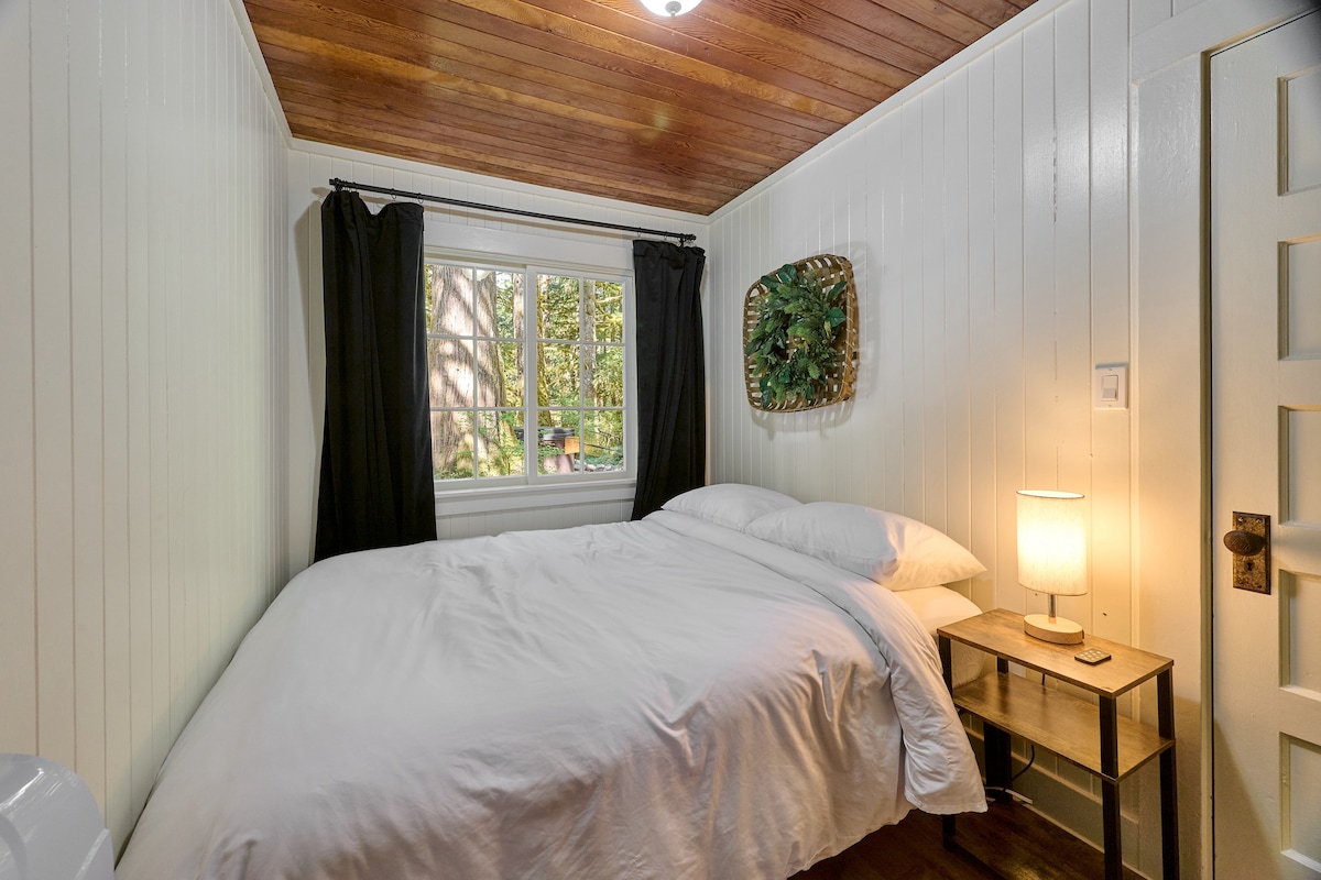 Spavaća soba 7: Queen Casper Wave Hybrid Snow madrac