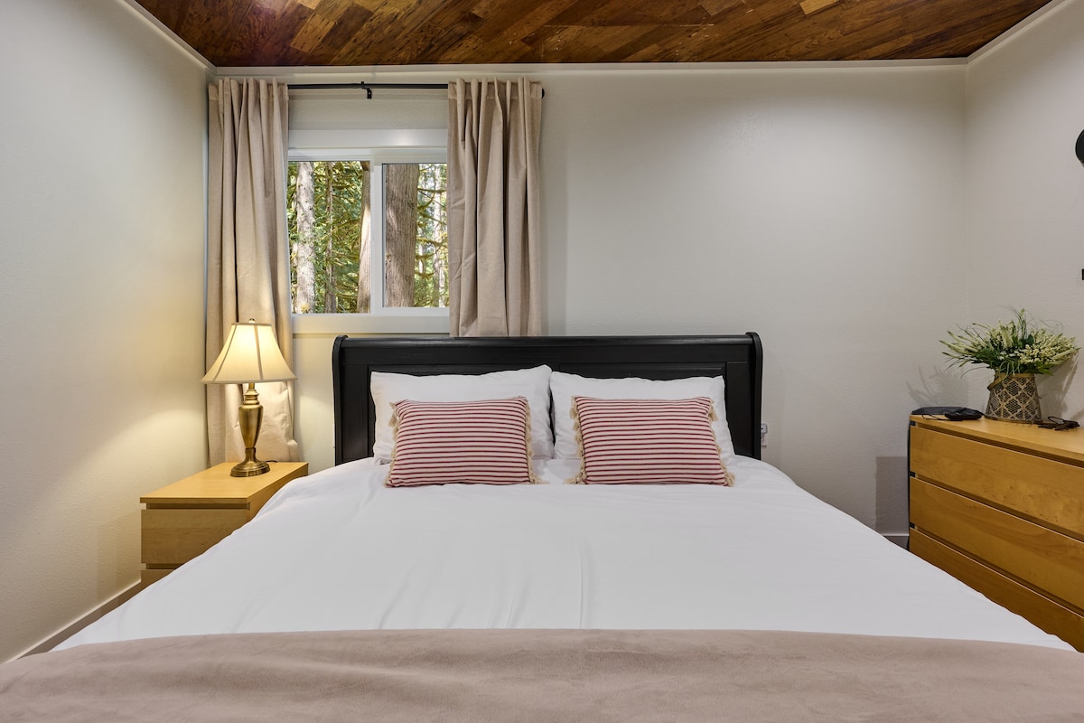 Šumski šapće „pješačenje”, ali jastuk viče „drijema”