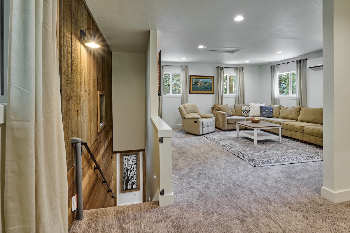 Čuvamo vam leđa uz vrata za bebe na stubištu jer mali istraživači ne čekaju da vam kava proradi!