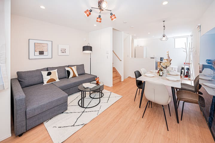 晴空塔·浅草寺·羽田机场直达【独栋】：3卧室/厨房/电视/空调/WIFI/卫浴干湿分离/家庭团体出行