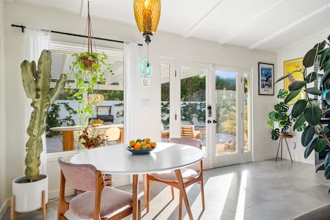 Top performing Airbnb: Villa | Firepit, BBQ & Little House in Palm Springs