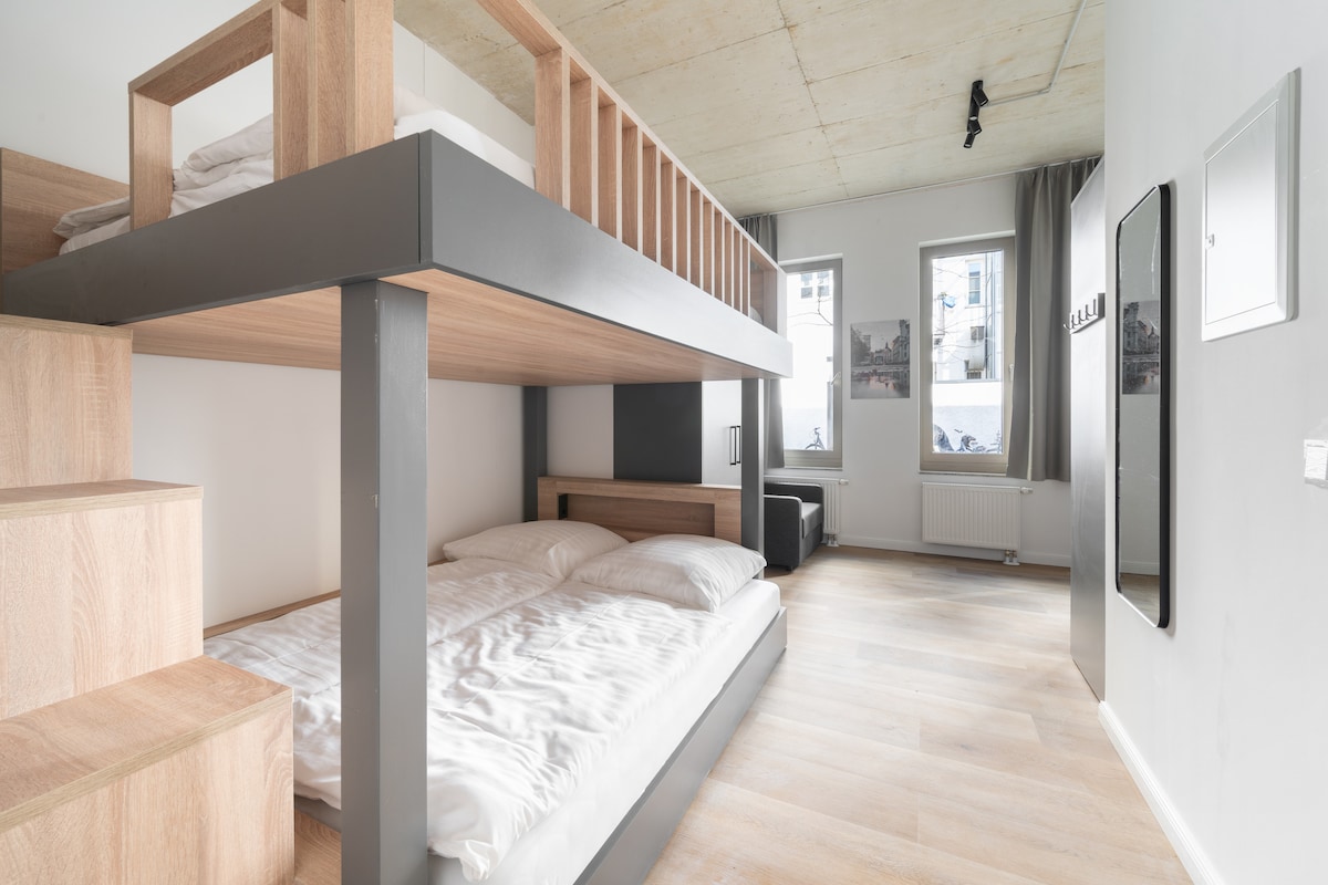 Top performing Airbnb: Family Studio in Lehel