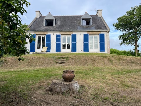 House by the Aven, 10 min walk from Pont Aven
