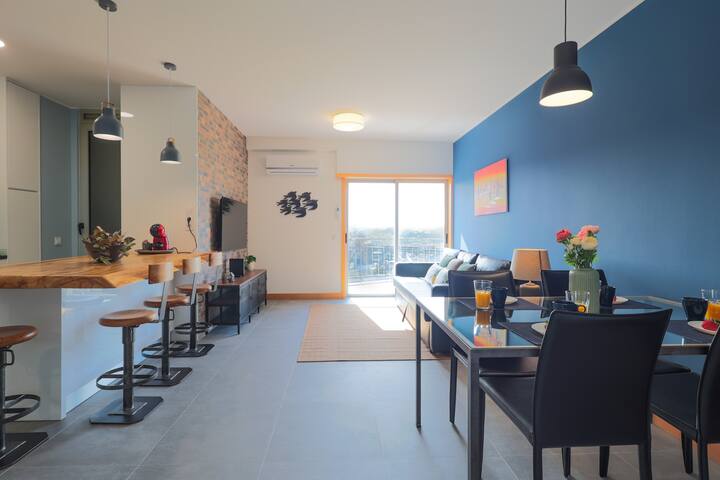 Porto Cathedral III – Clean & Safe