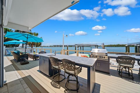 Waterfront /Pool /Golf Cart /Pet + Boat Friendly!