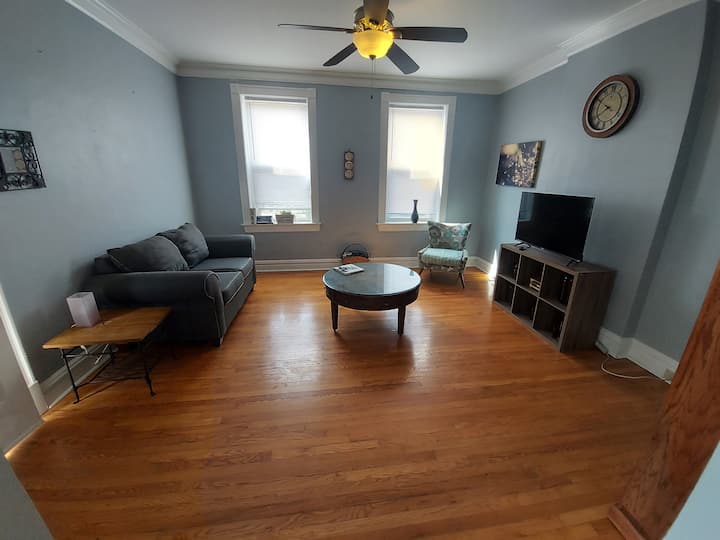 Darling Princeton Heights Home! - St. Louis, MO