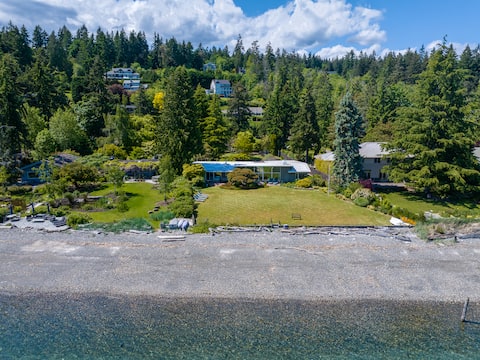 Private Beachfront with Mount Rainier Views