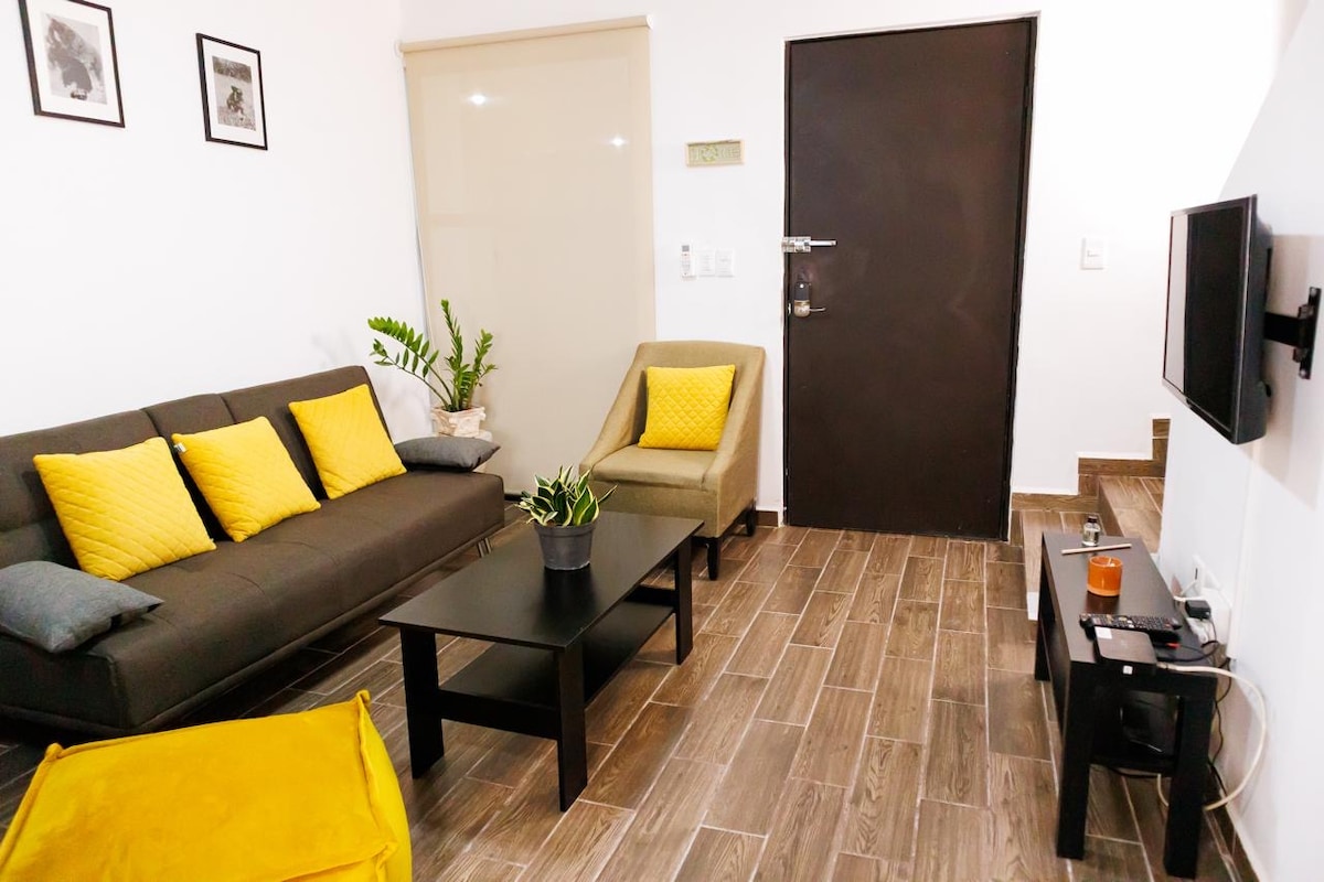 Top Airbnb: Keta and Lyta's Little House en Fraccionamiento Los Heroes