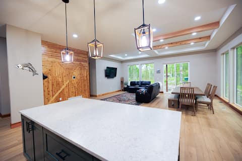 Top performing Airbnb: Chanterelle Chalet Near Downtown Talkeetna, AK in Talkeetna