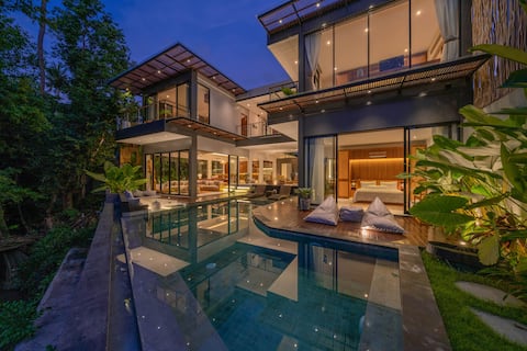 4BR Villa in Pererenan w/ Lush Rice Field Panorama