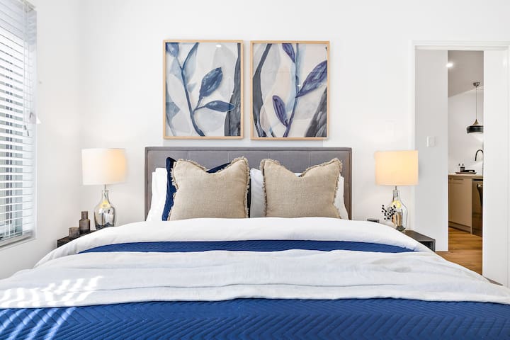 Luxury, Location, and Step-Free Ease — All in One. gallery image 4