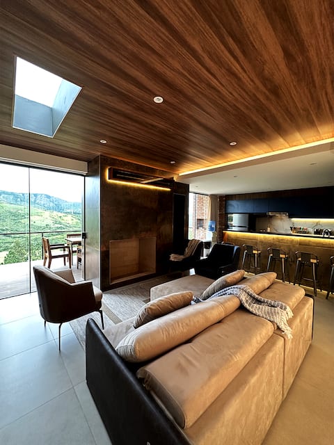 Ipora Luxury Cabin Samaipata – Main Cabin