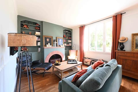 Charming and comfortable, a short walk to La Défense