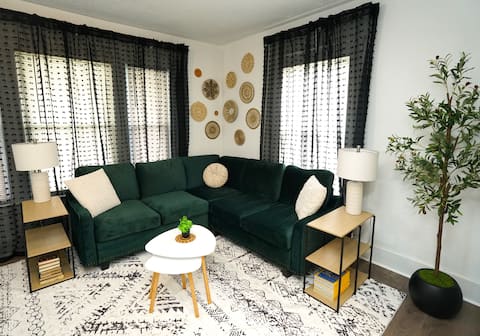 Cozy Stay | 3BR + Boat Parking