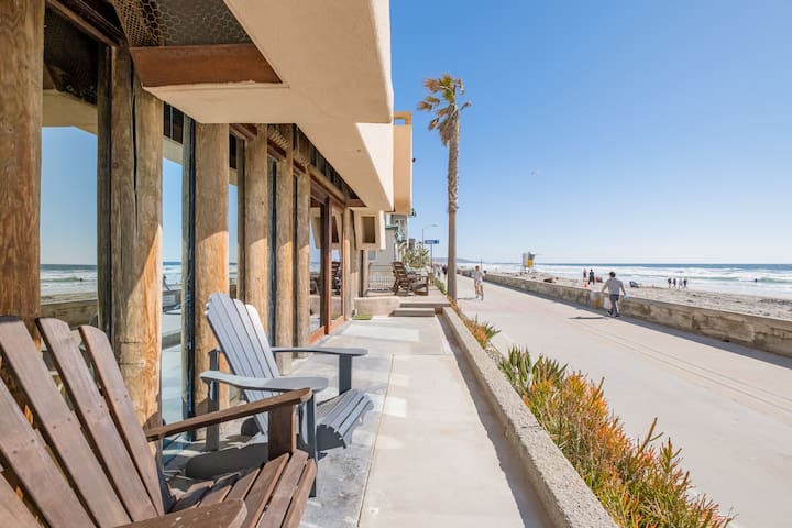Luxe Oceanfront w/ HotTub | Icon of Mission Beach