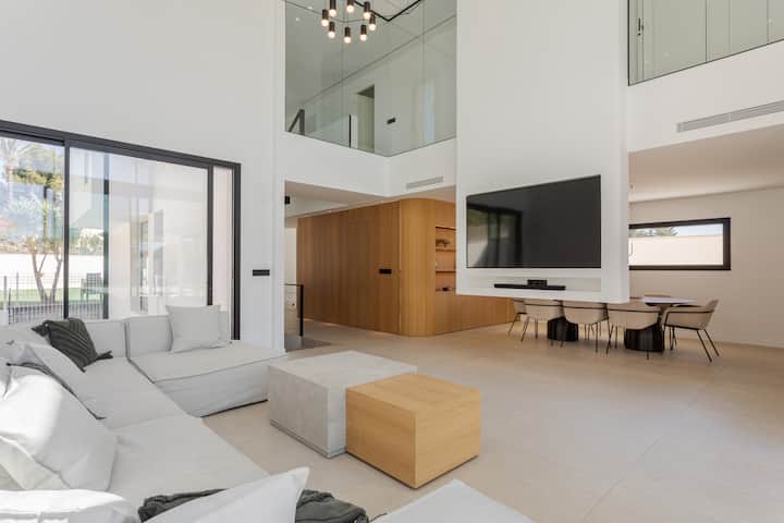 Luxurious Villa In Alicante - Alicante