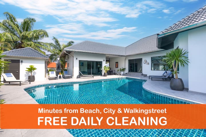 Villa Waree minutes from the City and Beach