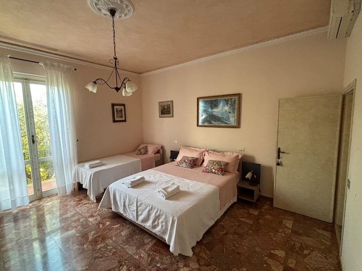 غرفة النوم 1