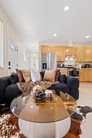 *NewLux! Tech Exec Paradise Escape!Sunnyvale2bd1bt gallery image 5