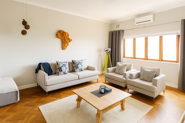 Muizenberg Waterfront Living – New renovated