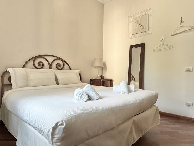 Incantevole Ap. ai piedi di piazzale Michelangelo gallery image 5