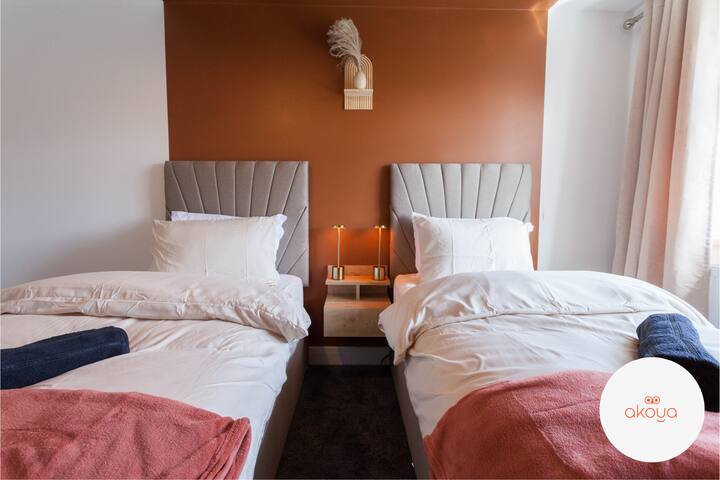 Long Stay Luxury and Comfort Escape in Manchester gallery image 2