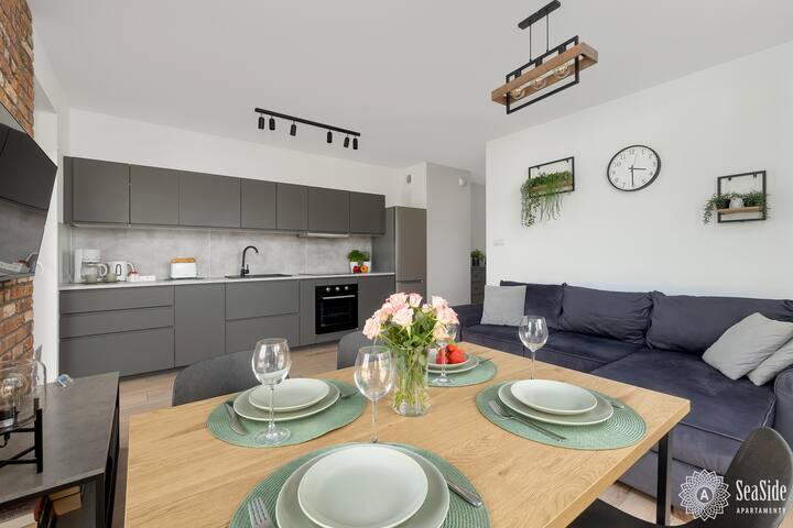Seaside Apartamenty com managed Airbnb listing 2