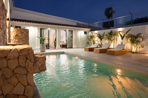 Casa Kathy: Exquisite 6BR, 11 Bed & 26 Guests
