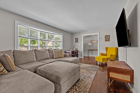 Popular Airbnb listing: Ft. Bragg 2 Min Away | 4 BR, 6 beds Retreat in Fayetteville