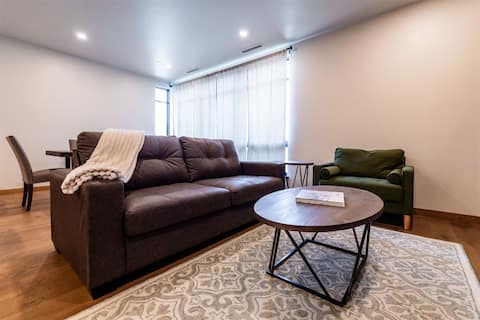 Popular Airbnb listing: Summer Condo • Pool • Bike Bus • Near DT in Whitefish