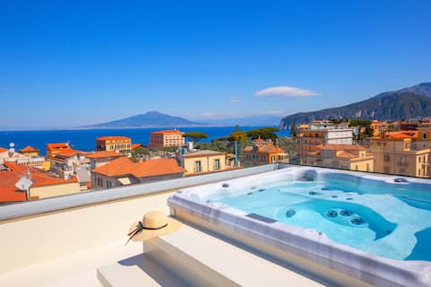 The Square – Sorrento Penthouse
