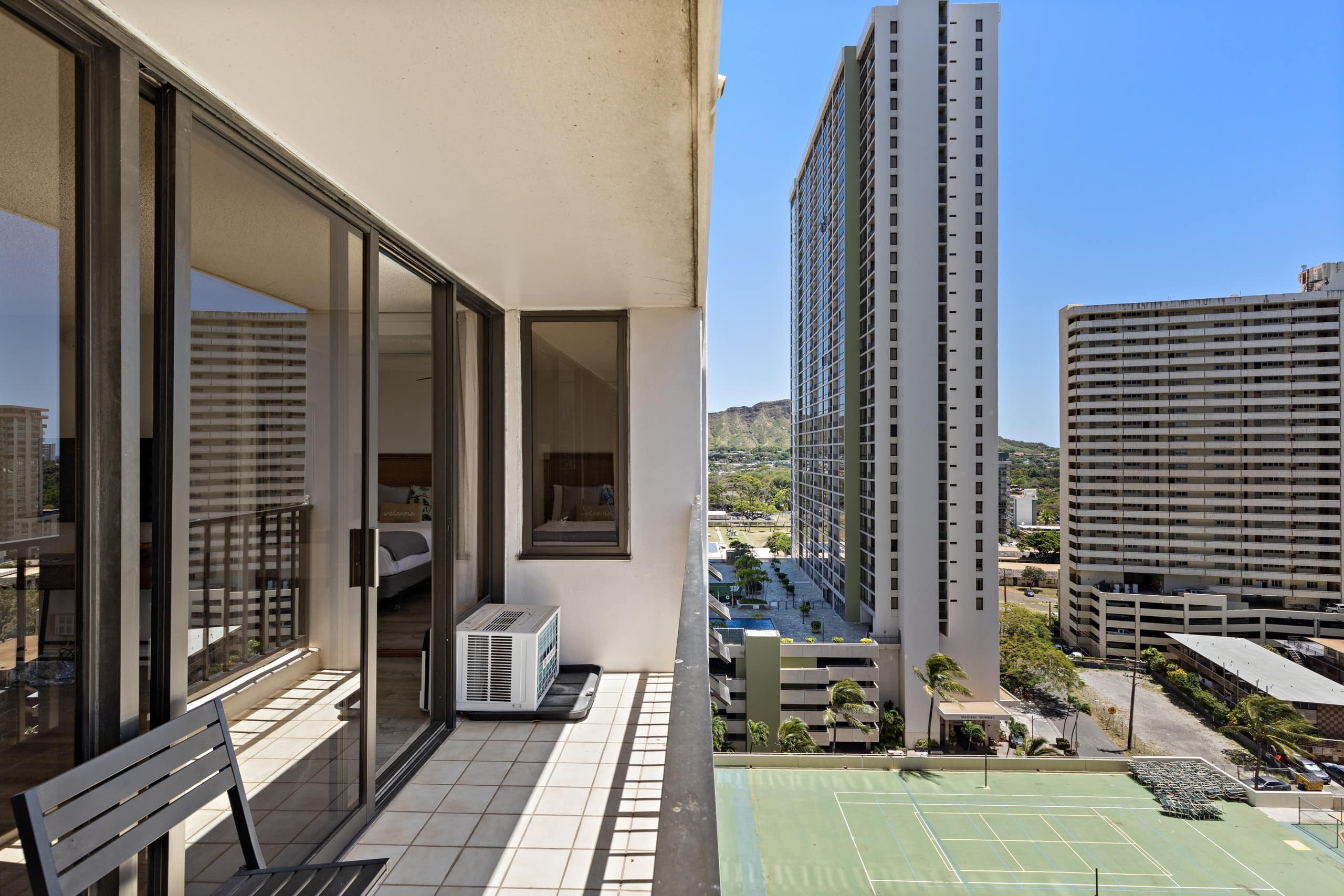 Hotel in Honolulu · ★4.69 · 1 bedroom · 3 beds · 1 private bath - Image 15