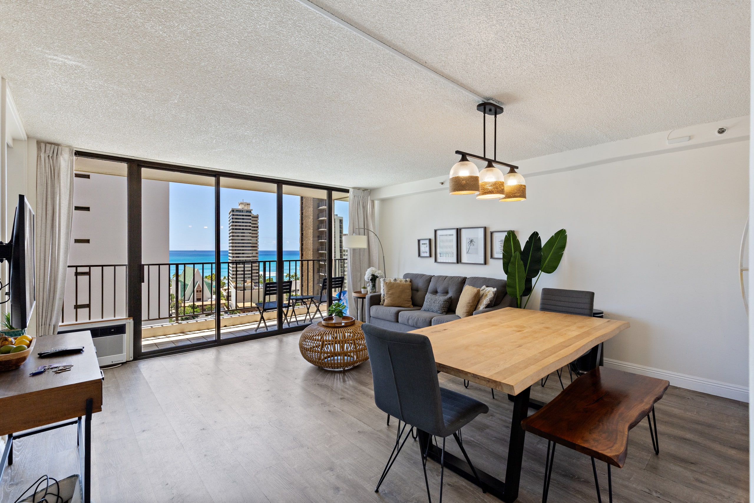 Hotel in Honolulu · ★4.69 · 1 bedroom · 3 beds · 1 private bath - Image 6