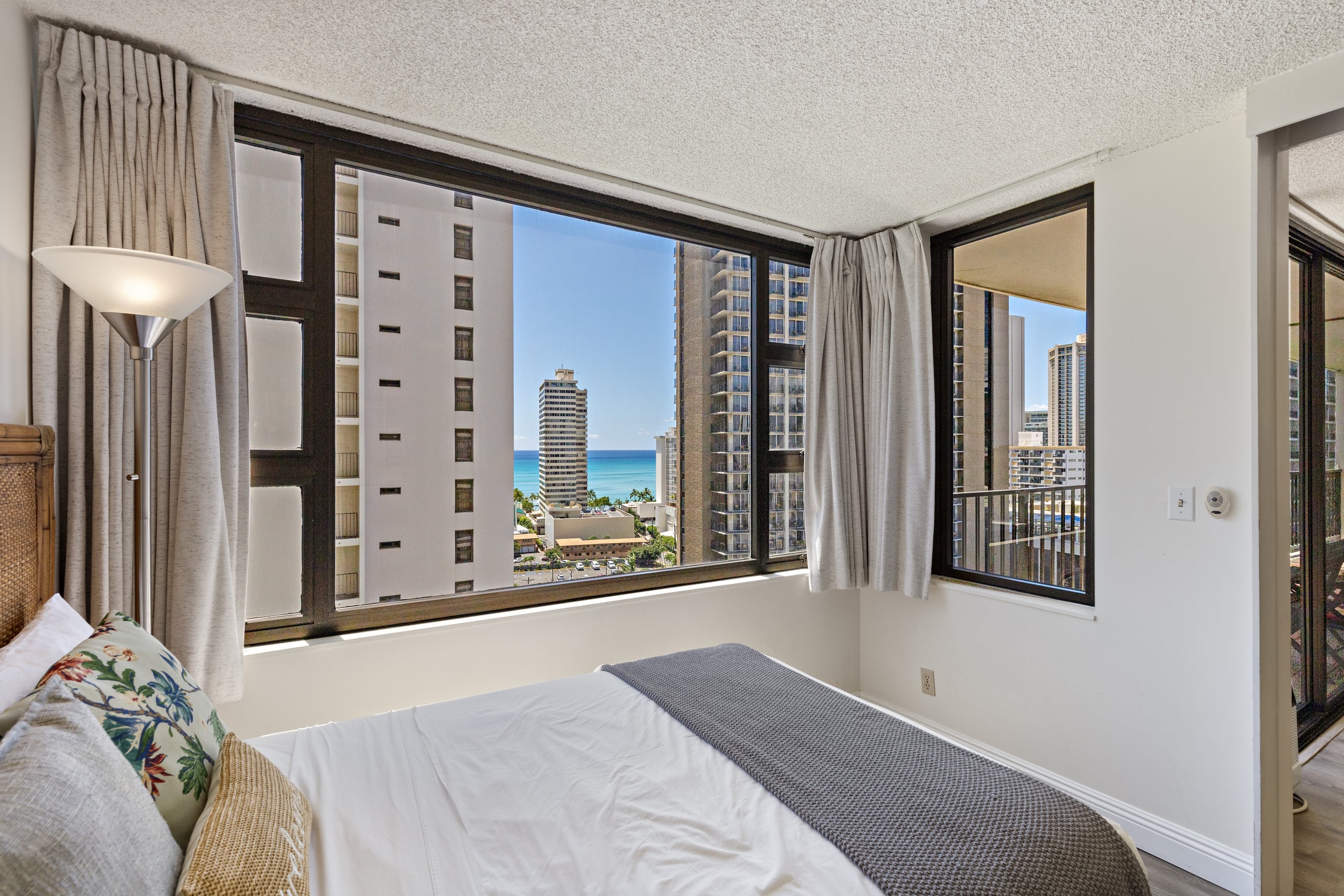 Hotel in Honolulu · ★4.69 · 1 bedroom · 3 beds · 1 private bath - Image 10