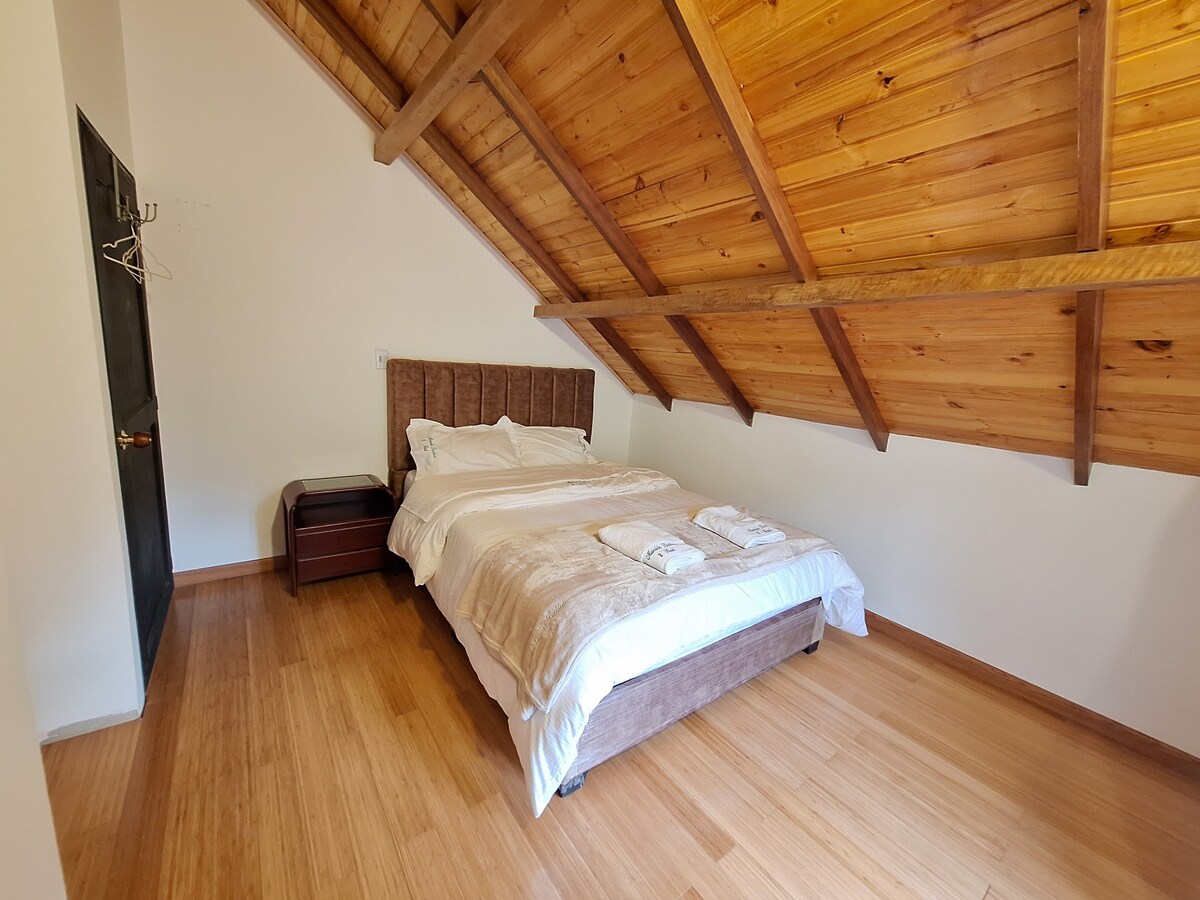 l غرفة 2l يمكنك الاستمتاع بالراحة والنظافة والخصوصية.