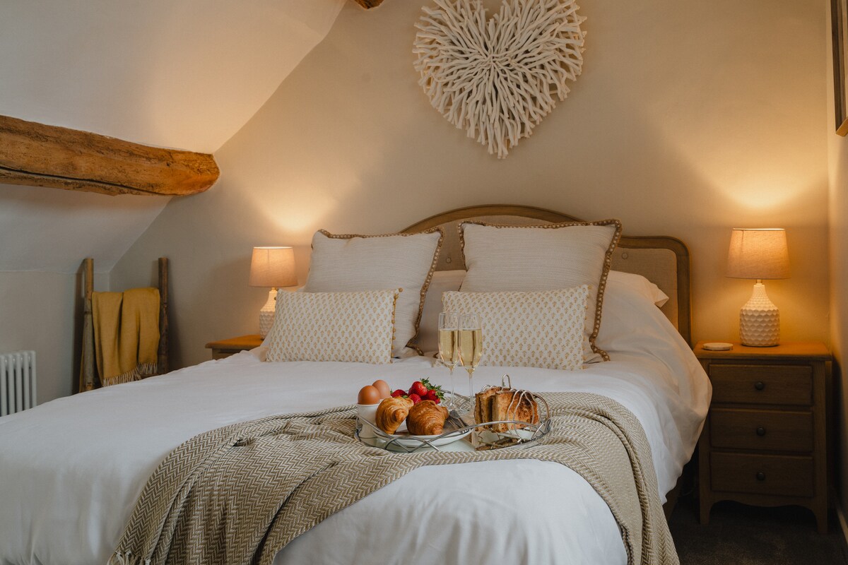 Top performing Airbnb: Campden Cottage in Chipping Campden