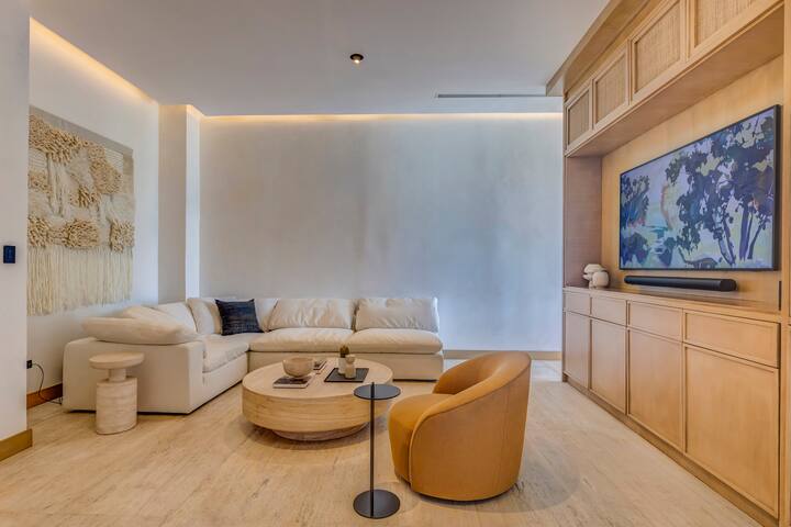 Casa Del Mar – Beachfront Escape