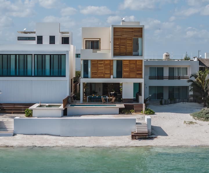 Villa MORI | Luxury Oceanfront